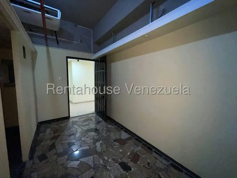Comercial (Local Comercial) en Alquiler en Avenida Bolivar, Aragua