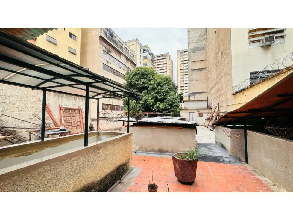 CASA MULTIFUNCIONAL EN VENTA, CENTRO DE CARACAS-PARROQUIA SANTA TERESA - 11