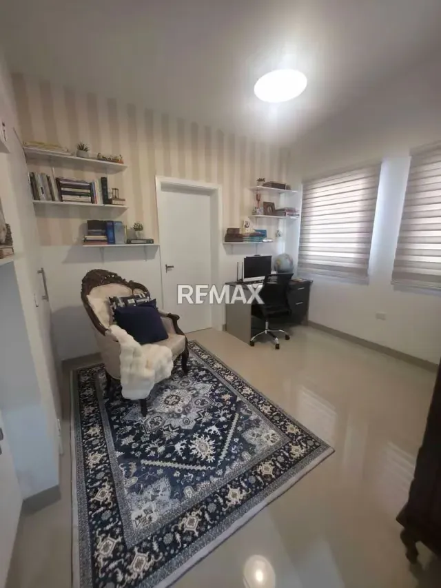 Venta Moderna casa Un nivel trigal sur - 11
