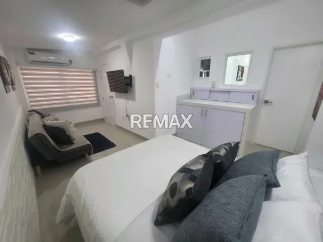Venta Moderna casa Un nivel trigal sur - 13