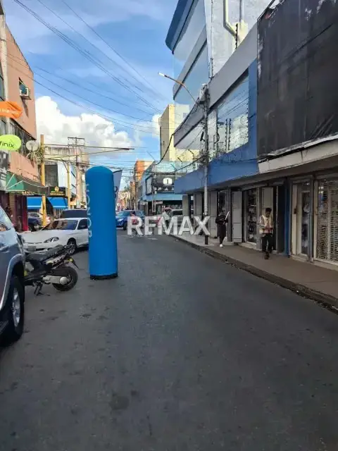 Se Vende Edificio Comercial Centro de Maturín Calle Bermúdez