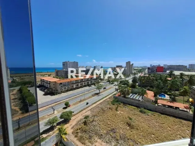 APARTAMENTO VISTA AL MAR CON COCINA EQUIPADA Y AA CENTRAL EN URB. COSTA AZUL, ISLA DE MARGARITA - 14