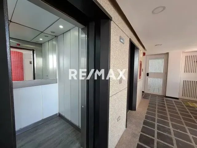 APARTAMENTO VISTA AL MAR CON COCINA EQUIPADA Y AA CENTRAL EN URB. COSTA AZUL, ISLA DE MARGARITA - 18