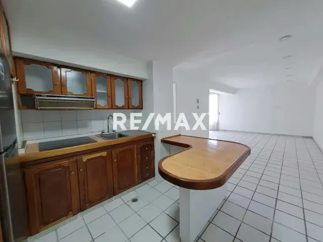 APARTAMENTO VISTA AL MAR CON COCINA EQUIPADA Y AA CENTRAL EN URB. COSTA AZUL, ISLA DE MARGARITA - 5