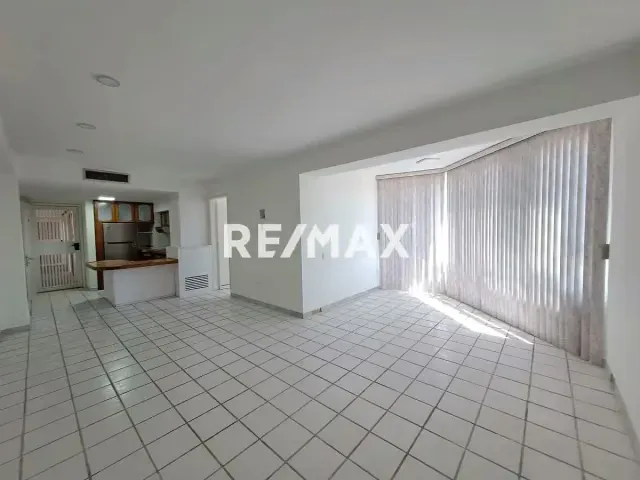 APARTAMENTO VISTA AL MAR CON COCINA EQUIPADA Y AA CENTRAL EN URB. COSTA AZUL, ISLA DE MARGARITA - 7