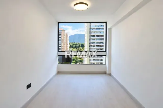 Venta de Apartamento, Urb Santa Fé SuR, 130Mt2,3H,2B,1E,1M 26-65 - 13