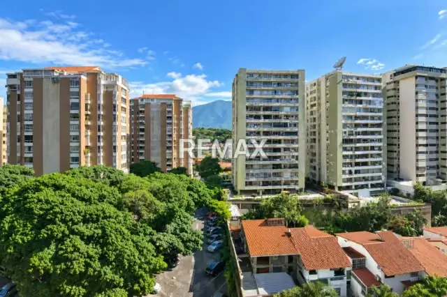 Venta de Apartamento, Urb Santa Fé SuR, 130Mt2,3H,2B,1E,1M 26-65 - 14
