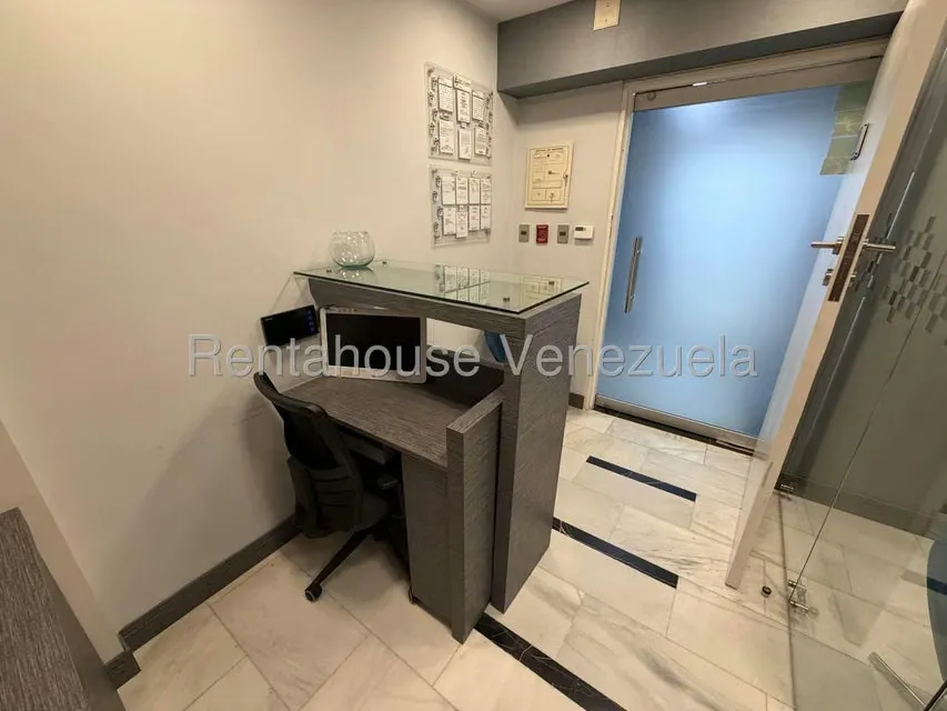 Oficina en Venta en Las Mercedes, Distrito Metropolitano - 2
