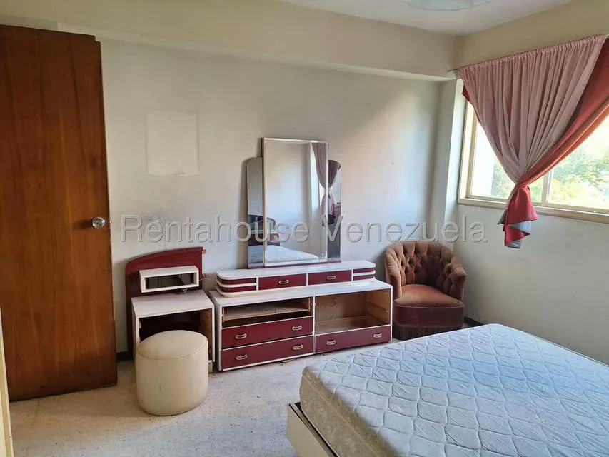 Apartamento (1 Nivel) en Venta en Prados del Este, Distrito Metropolitano - 11