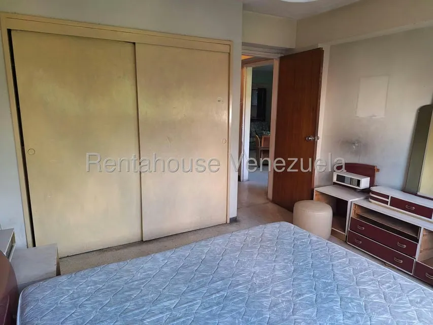 Apartamento (1 Nivel) en Venta en Prados del Este, Distrito Metropolitano - 12