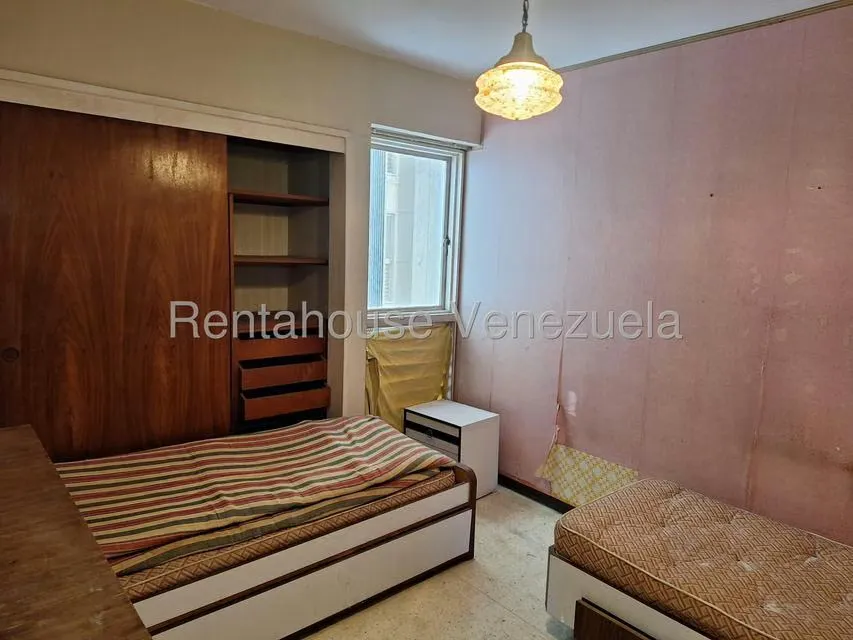 Apartamento (1 Nivel) en Venta en Prados del Este, Distrito Metropolitano - 13