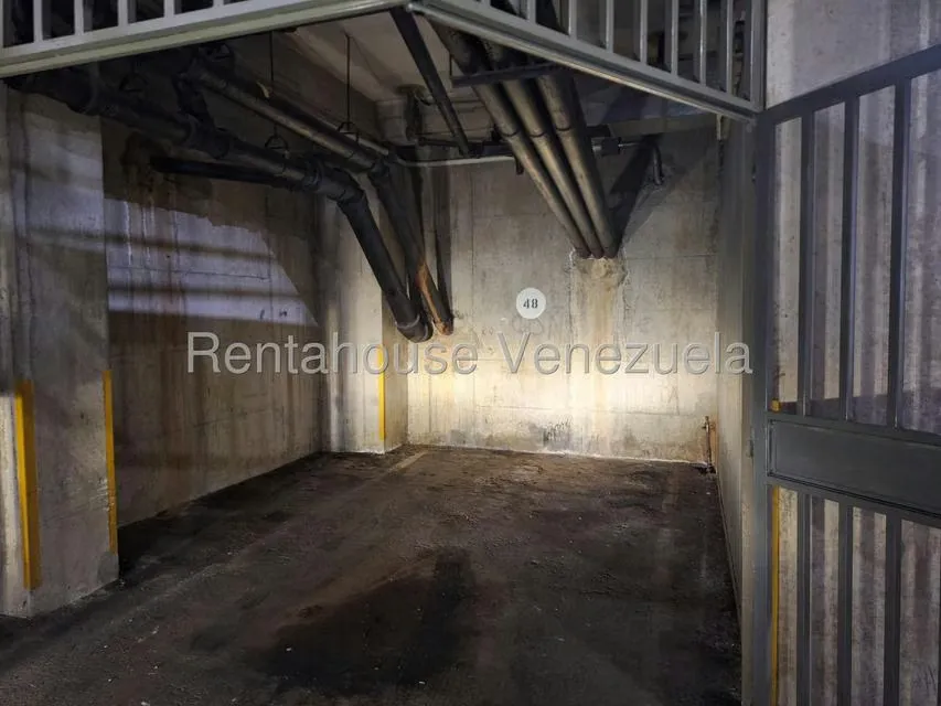 Apartamento (1 Nivel) en Venta en Prados del Este, Distrito Metropolitano - 21