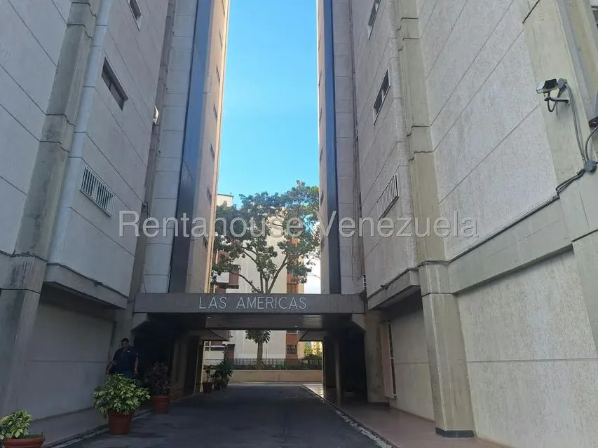 Apartamento (1 Nivel) en Venta en Prados del Este, Distrito Metropolitano - 23