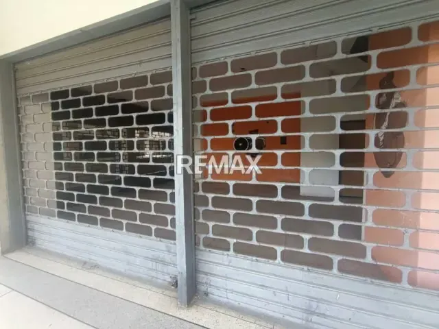 VENTA DE LOCAL COMERCIAL EN CONJ. RES. COM. ARAGUANEY