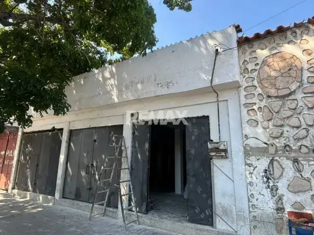 Quieres emprender tu Negocio En una zona céntrica y de Alto tráfico ?Tengo para ti Excelente opción en alquiler