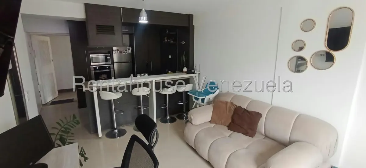 Apartamento (1 Nivel) en Venta en Miravila, Distrito Metropolitano - 2