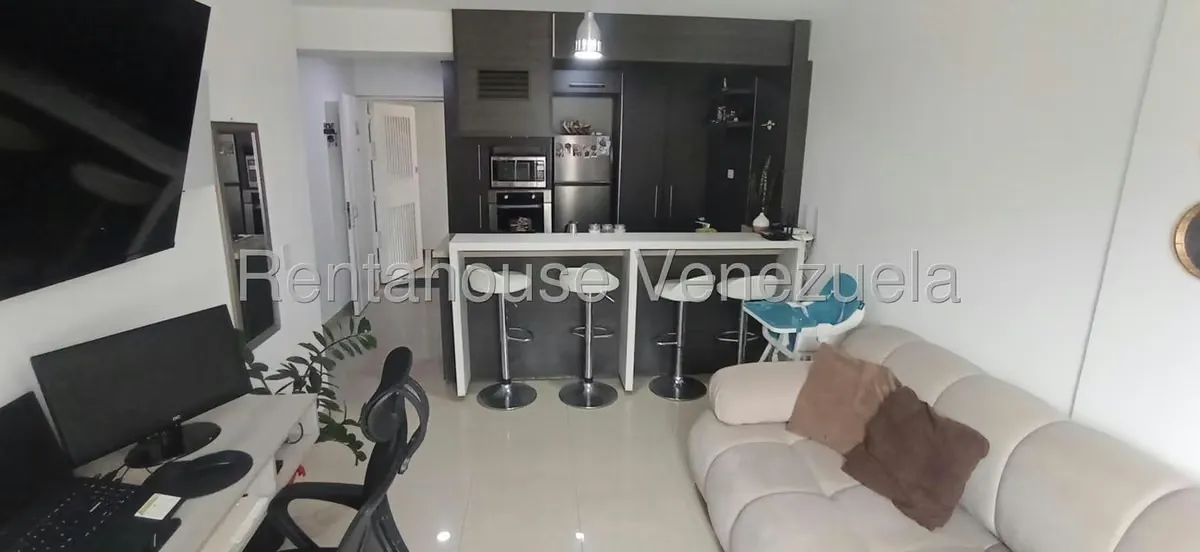 Apartamento (1 Nivel) en Venta en Miravila, Distrito Metropolitano - 3