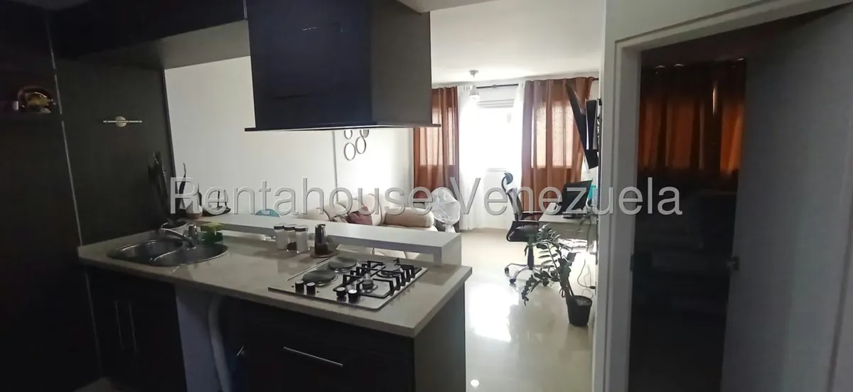 Apartamento (1 Nivel) en Venta en Miravila, Distrito Metropolitano - 4