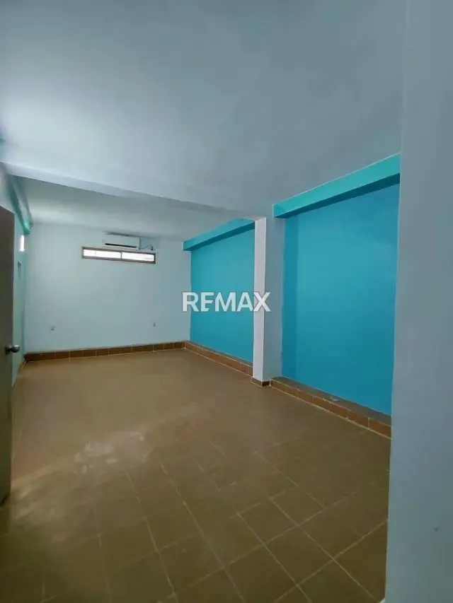 En alquiler Local Comercial 1er piso - 3