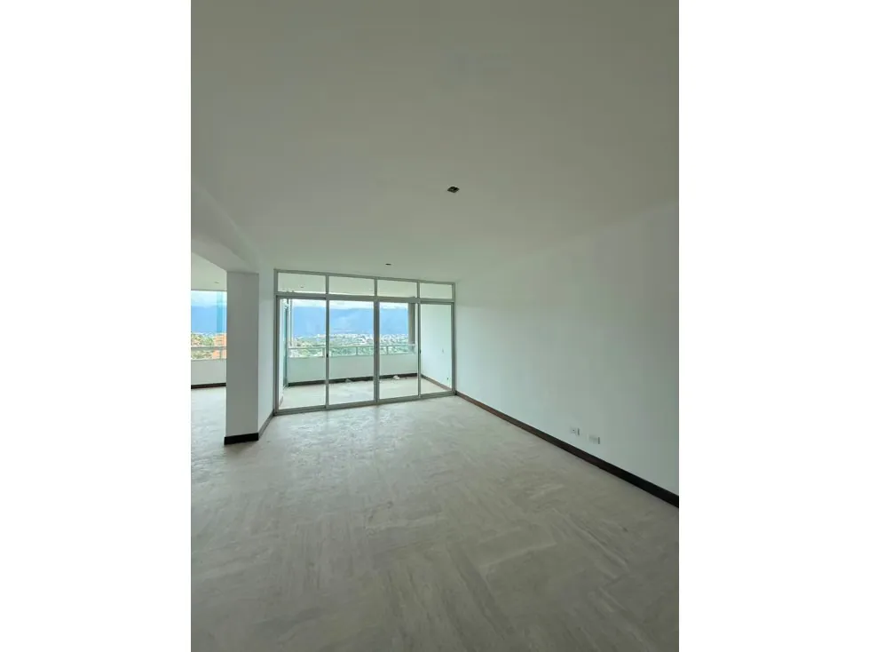 Se vende Apto 226m² 4h/3b/3p Lomas del Sol - 5