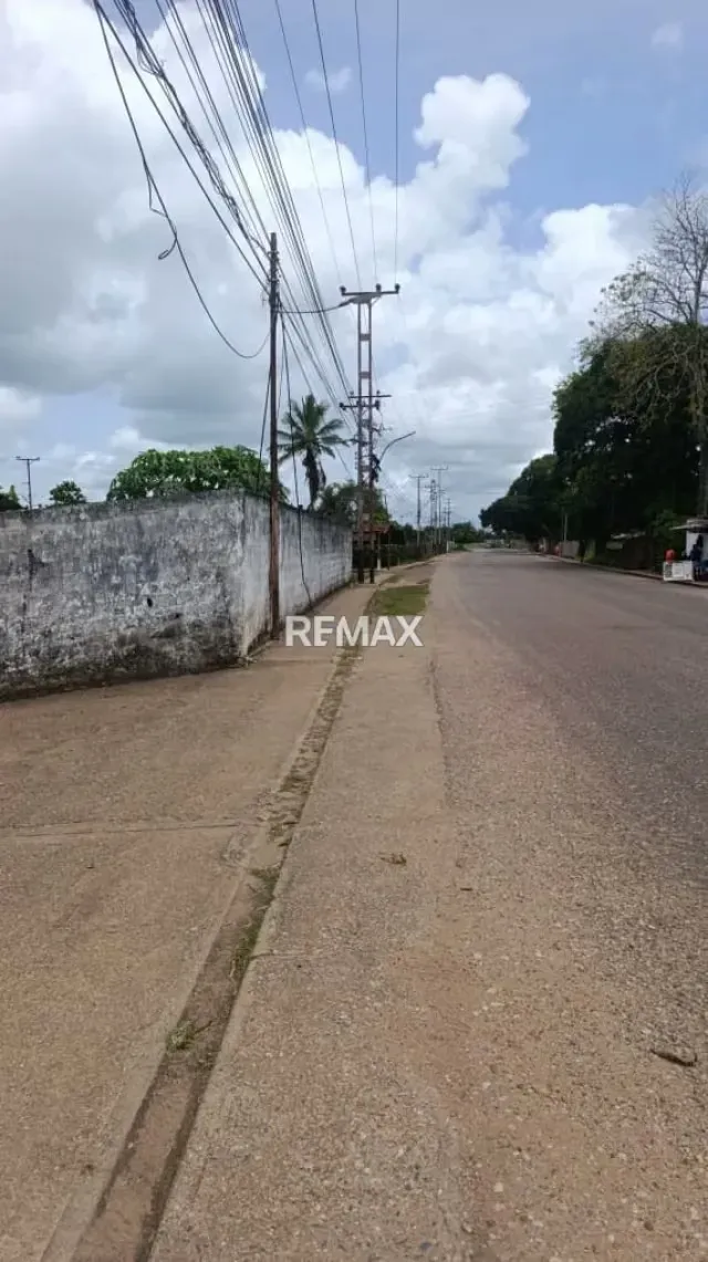 Se Vende Patio Industrial ubicado en El Corozo, Carretera Nacional Maturín- Monagas. - 5