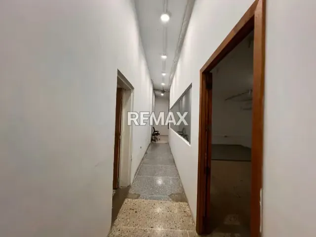 Propiedad en venta con gran potencial comercial ubicada en el sector Banco Obrero - Acarigua - 6