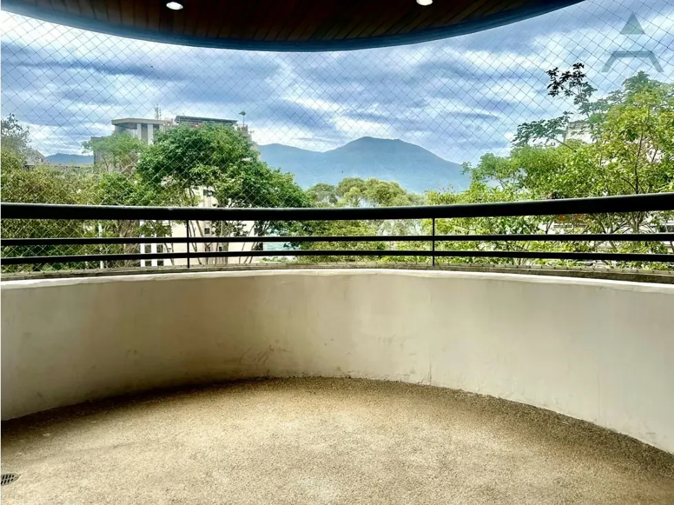 Se vende Apto 240m² 3h+s/3b+s/3p Colinas de Valle Arriba - 8