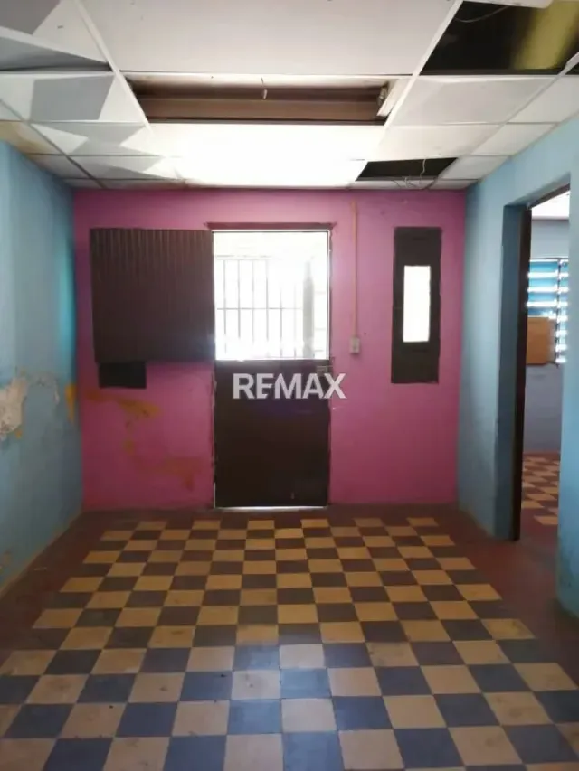 En Venta Terreno con bienhechuría para fin Comercial Residencial en la Zona Centro - 12