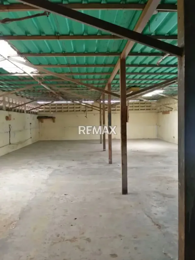 En Venta Terreno con bienhechuría para fin Comercial Residencial en la Zona Centro - 13