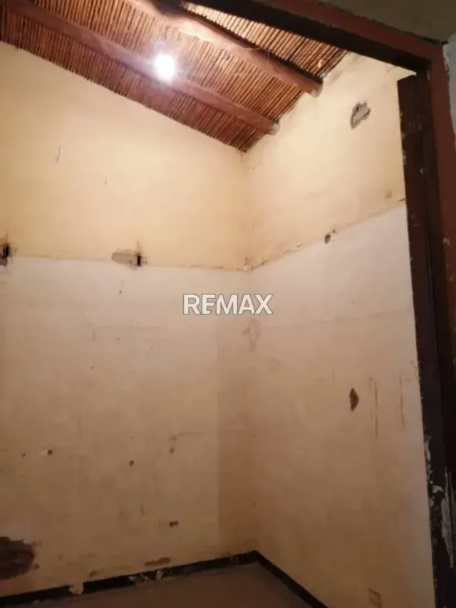 En Venta Terreno con bienhechuría para fin Comercial Residencial en la Zona Centro - 14