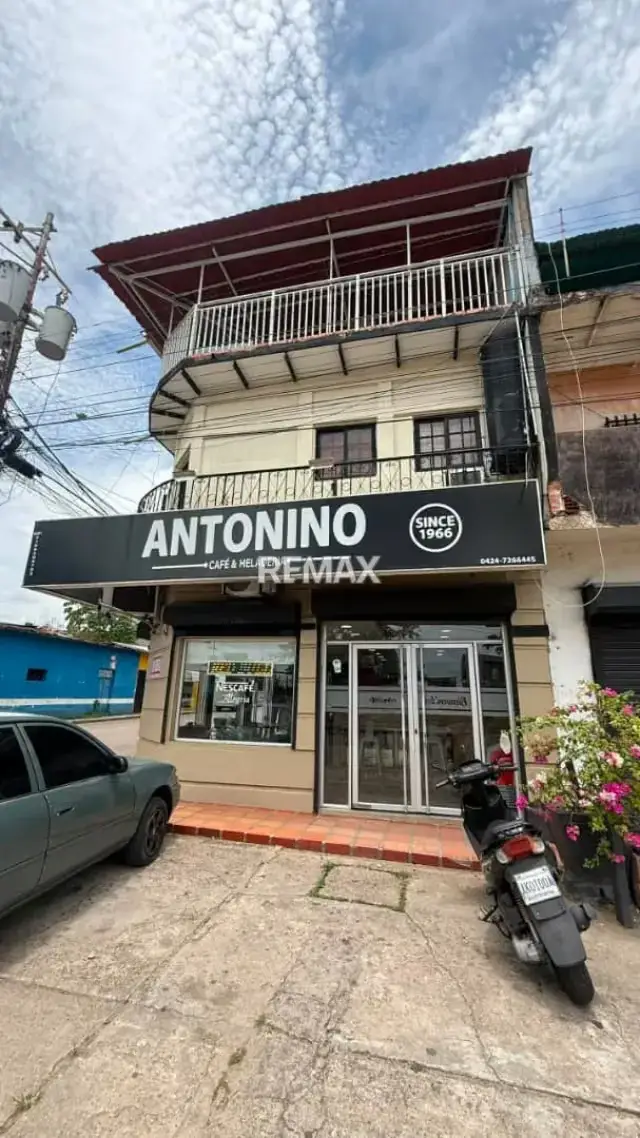EN VENTA EDIFICIO COMERCIAL EN COLONCITO
