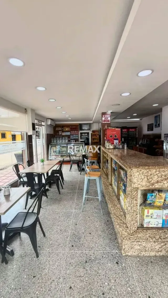 EN VENTA EDIFICIO COMERCIAL EN COLONCITO - 5
