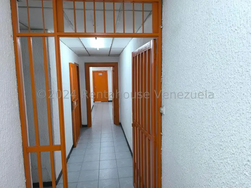 Comercial (Oficina) en Alquiler en Parroquia La Candelaria, Distrito Metropolitano - 9