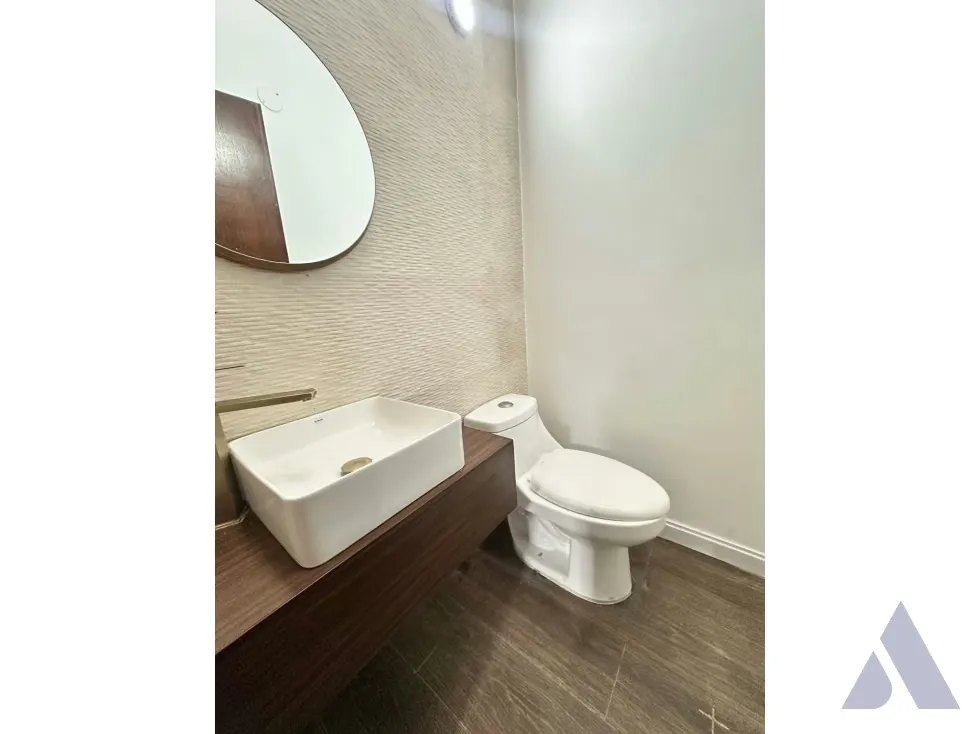 Vendo casa en calle cerrada 309m2 Lomas de Prados del Este 9015 - 8