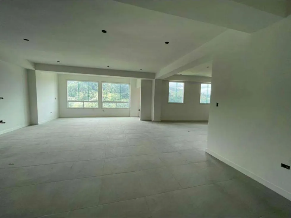 Apartamento en venta 100m², Res. Premium La Escondida - 11