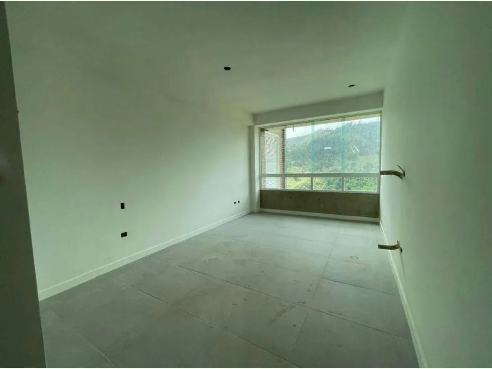 Apartamento en venta 100m², Res. Premium La Escondida - 10