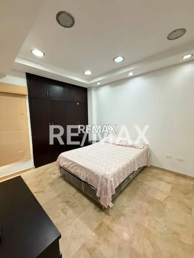 Apartamento en Edif. La Esmeralda - 7