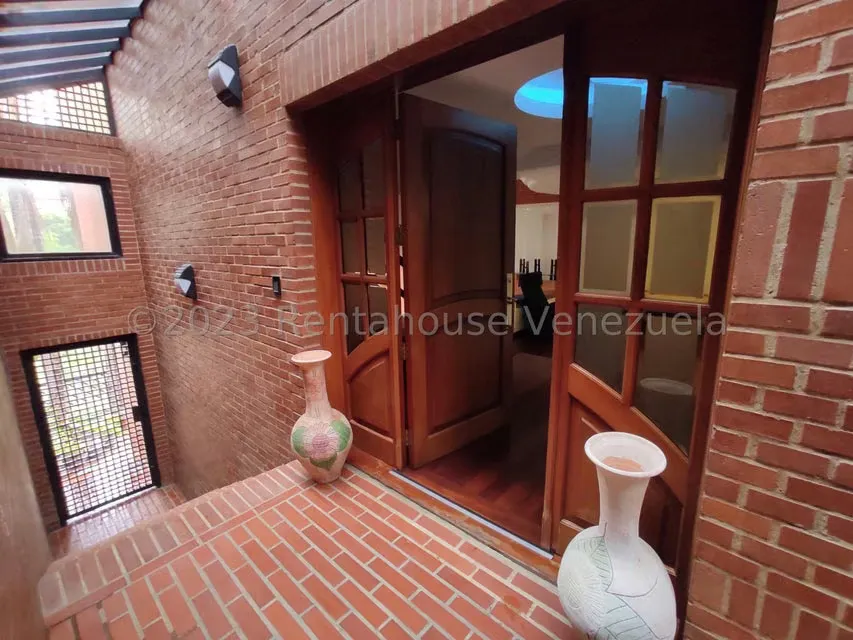 Casa (Multipes Niveles) en Venta en Colinas del Tamanaco, Distrito Metropolitano - 2