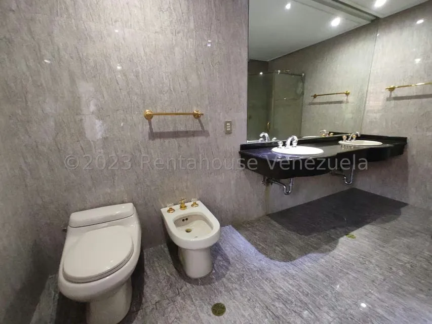 Casa (Multipes Niveles) en Venta en Colinas del Tamanaco, Distrito Metropolitano - 42