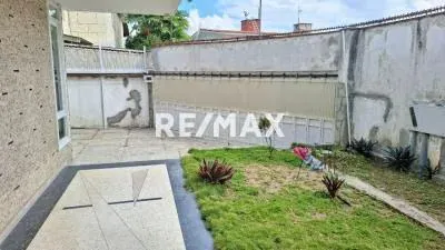 Se Alquila Oficina en La Urbanizacion Las Palmas - 2