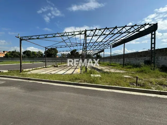 Terreno Propio + Galpon + Local + Desarrollo en proyecto - 12