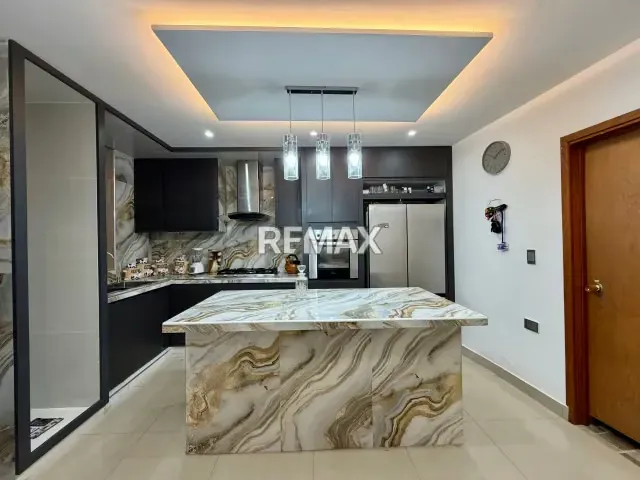 VENTA CASA MODERNA EN LAS TINAJITAS PALO GORDO - 3