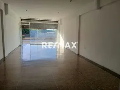 Se alquila Local Comercial en Excelente Ubicación Coro Edo. Falcón - 3