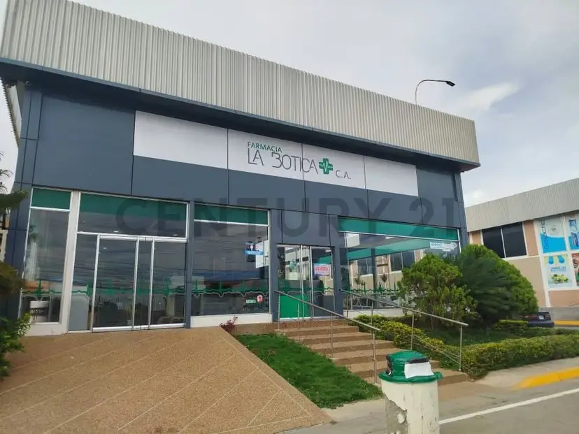 Av. Carúpano. Local Comercial en Centro Empresarial "Punta del Este