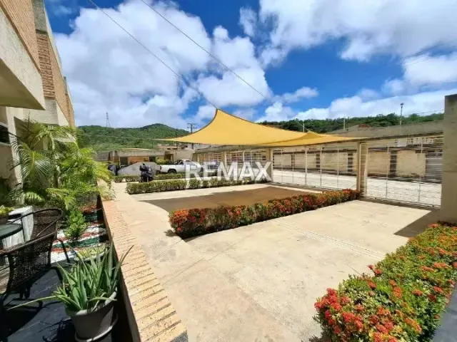 EN ALQUILER MODERNO TOWN HOUSE, EN EXCLUSIVO CONJUNTO EN MUNDO NUEVO, URB. VILLAS LAS PIEDRAS, ISLA DE MARGARITA. - 3