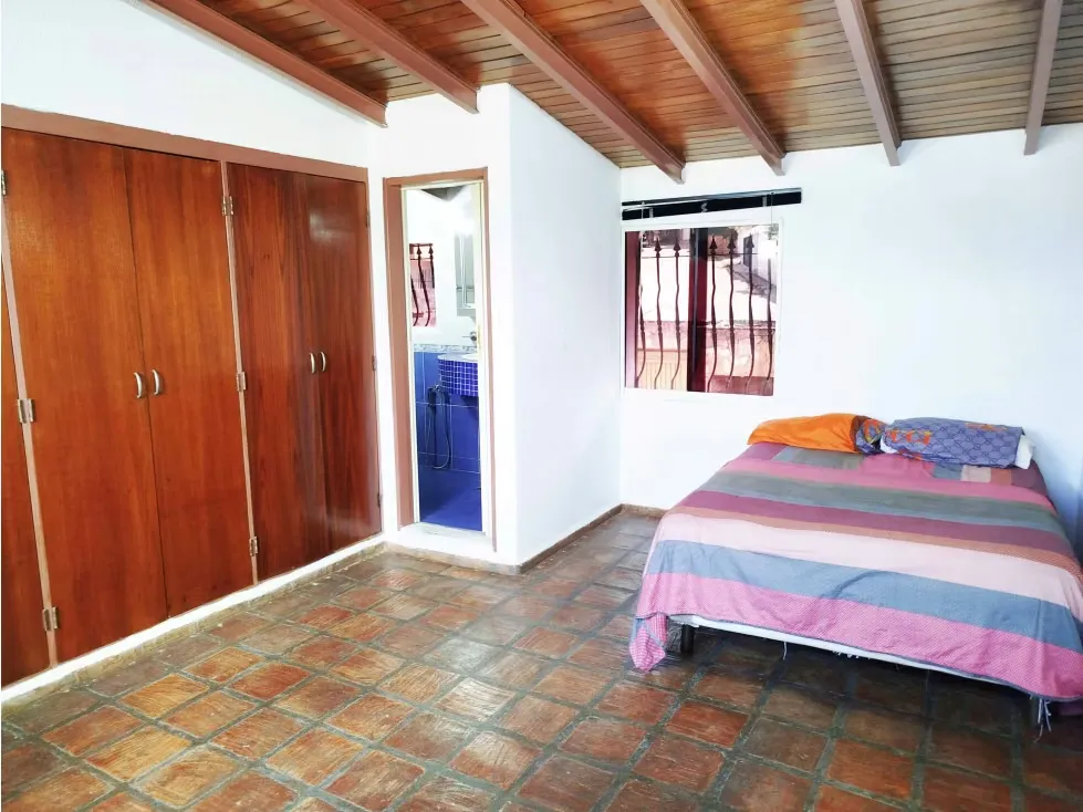 Amplia Y Hermosa Casa En Venta En Prados Del Este 619mts/3h+s/5b+s/6pe - 12
