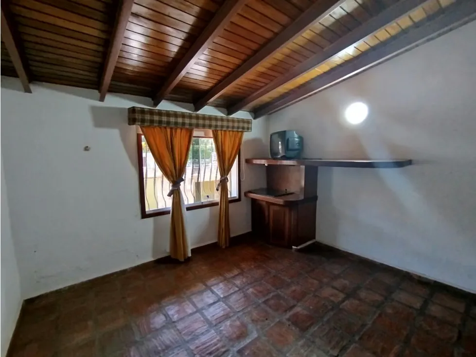 Amplia Y Hermosa Casa En Venta En Prados Del Este 619mts/3h+s/5b+s/6pe - 14
