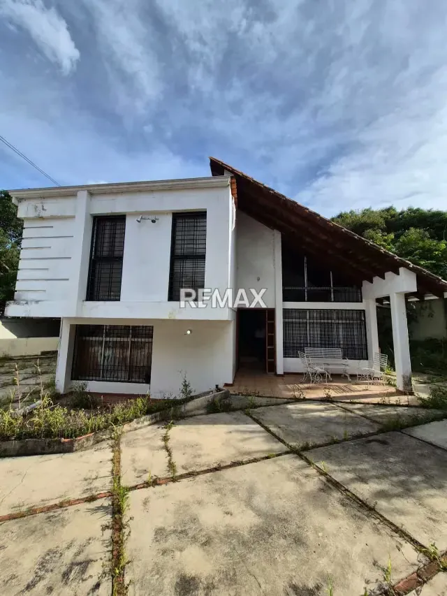 CASA DOBLE PROPÓSITO EN VENTA