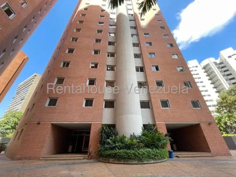 Apartamento (Duplex) en Venta en Los Dos Caminos, Distrito Metropolitano