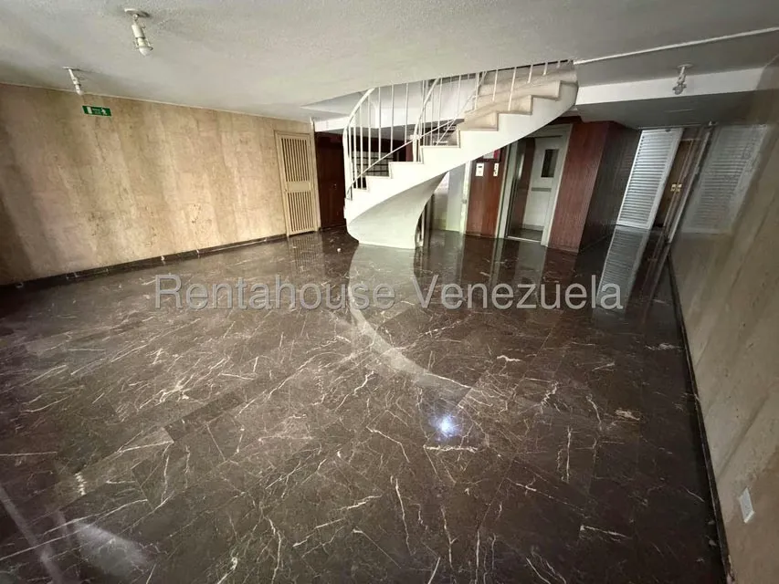 Apartamento (1 Nivel) en Venta en Chuao, Distrito Metropolitano - 27